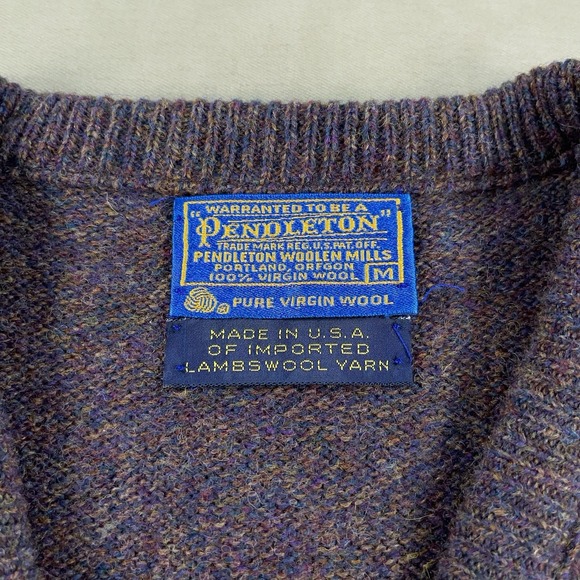 Vintage 80s Men's Pendleton V-neck Sweater Imported Lambswool Yarn USA Medium - Picture 4 of 10